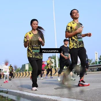 Runner Photo 6356387