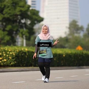 Runner Photo 6356428