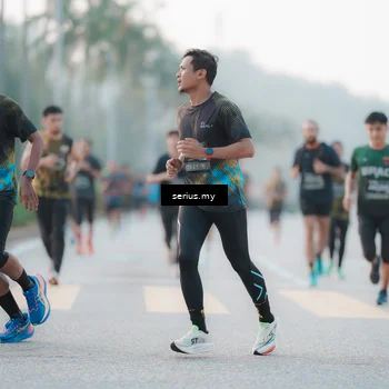 Runner Photo 6356435