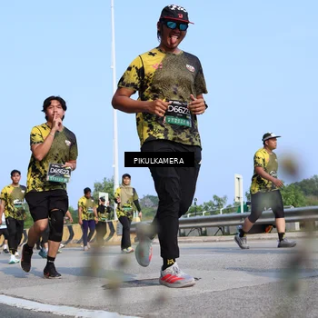 Runner Photo 6356467