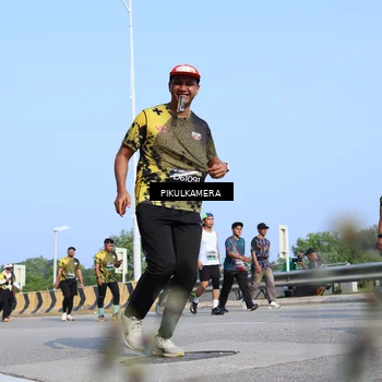 Runner Photo 6356594