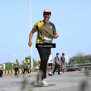 Runner Photo 6356612