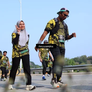Runner Photo 6356656
