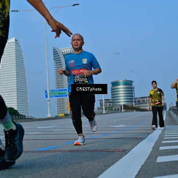 Runner Photo 6356684