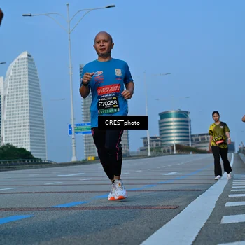 Runner Photo 6356687