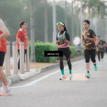 Runner Photo 6356696