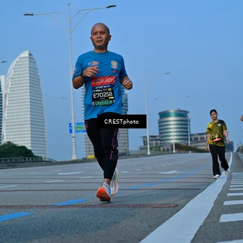 Runner Photo 6356705