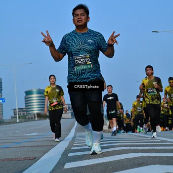 Runner Photo 6356773