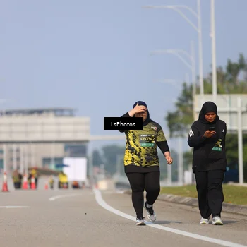 Runner Photo 6356795