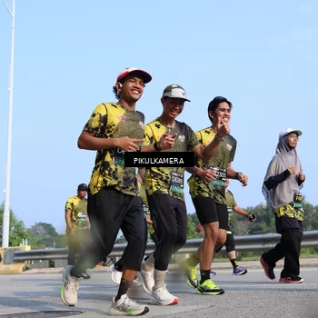 Runner Photo 6356835