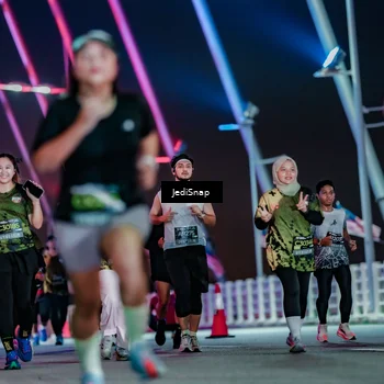 Runner Photo 6356857