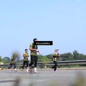 Runner Photo 6356998