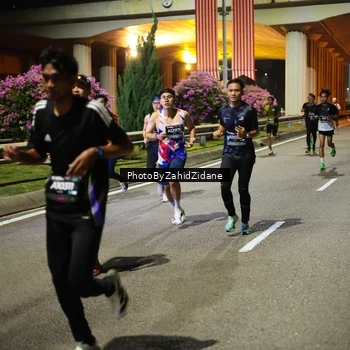 Runner Photo 6357001