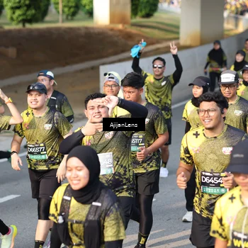 Runner Photo 6357069