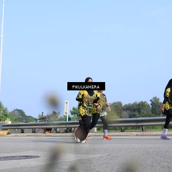 Runner Photo 6357107