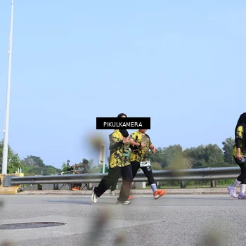 Runner Photo 6357113