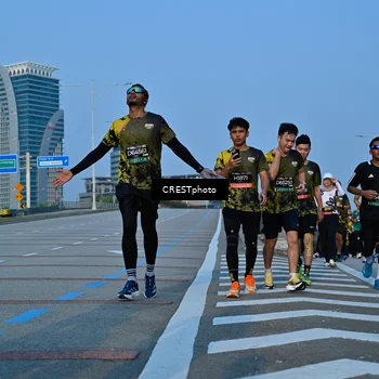 Runner Photo 6357254