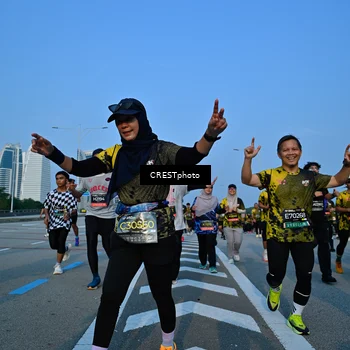 Runner Photo 6358064