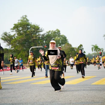 Runner Photo 6358073