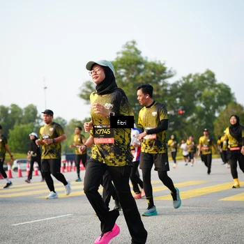 Runner Photo 6358095