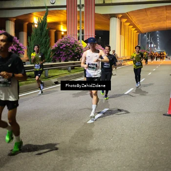 Runner Photo 6358147