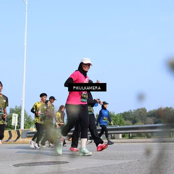 Runner Photo 6358277