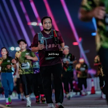 Runner Photo 6358339