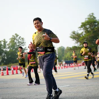 Runner Photo 6358387