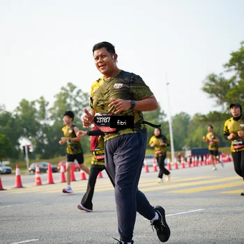 Runner Photo 6358391