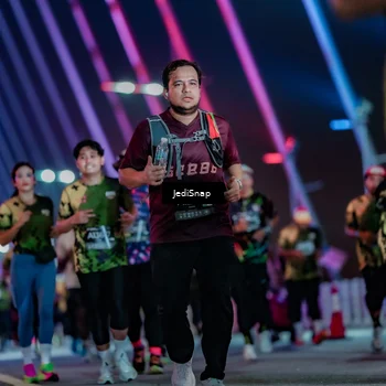 Runner Photo 6358418