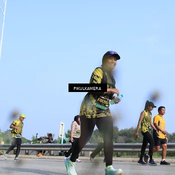 Runner Photo 6358433