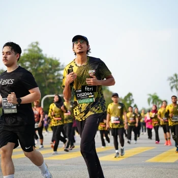 Runner Photo 6358440