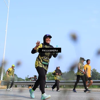 Runner Photo 6358454