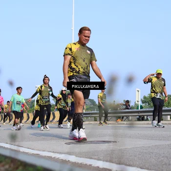Runner Photo 6358469