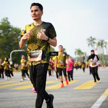 Runner Photo 6358470