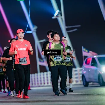 Runner Photo 6359693