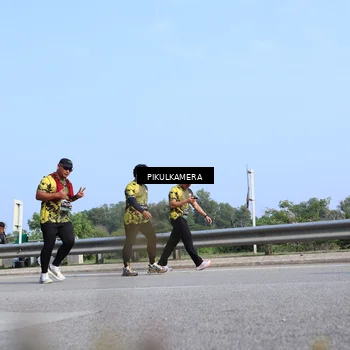 Runner Photo 6361401
