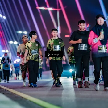 Runner Photo 6361504