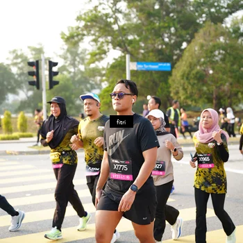 Runner Photo 6361835