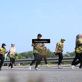 Runner Photo 6362064