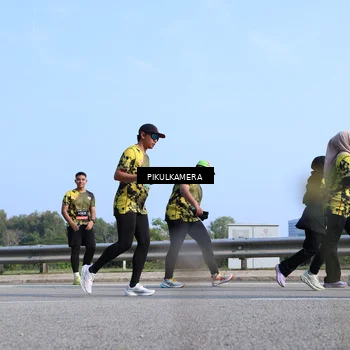 Runner Photo 6362080