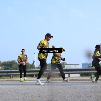 Runner Photo 6362110