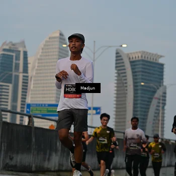 Runner Photo 6362337