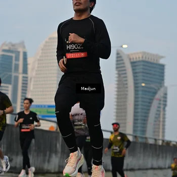 Runner Photo 6362350