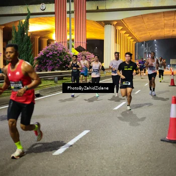 Runner Photo 6362544