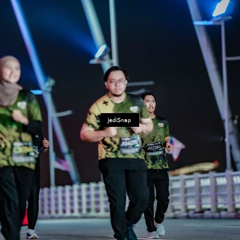 Runner Photo 6362574