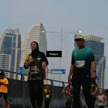 Runner Photo 6362844