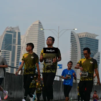 Runner Photo 6363144
