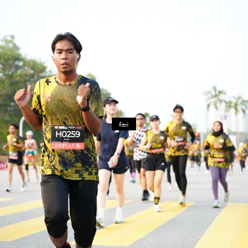 Runner Photo 6363190