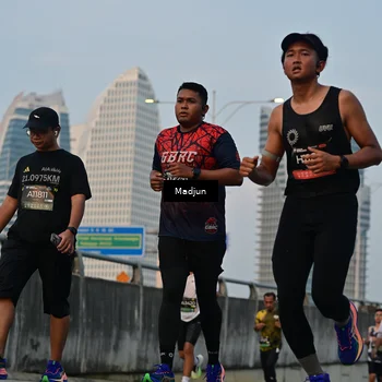 Runner Photo 6363196